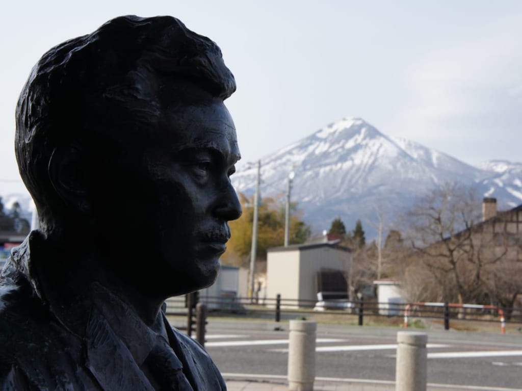野口英世像