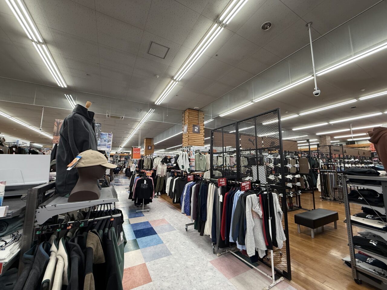 2025年ゼビオ内装